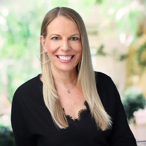 Headshot of Robyn Solomon, LPC