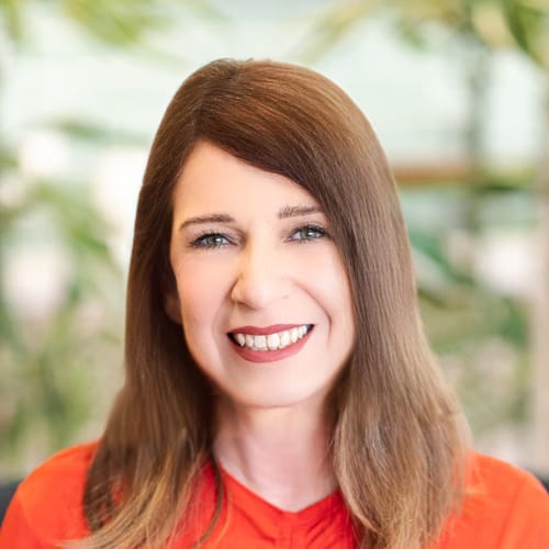Headshot of Laura San Nicolas, LMFT