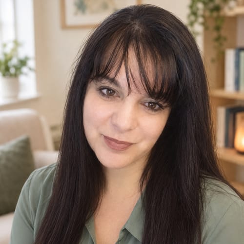 Headshot of Jennifer Anderson Hill, LCPC