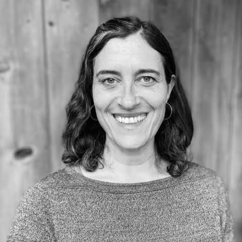 Headshot of Lauren Purcell, LMFT