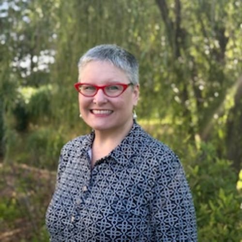 Headshot of Traci Bass, LCSW