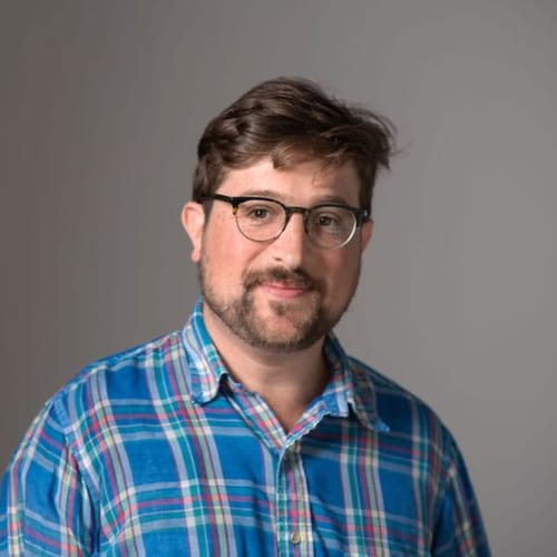 Headshot of Hans Kulla-Mader, LMFT