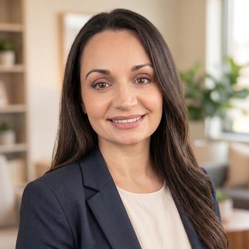 Headshot of Christina Thompson, LPC