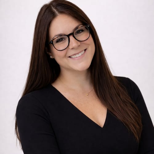 Headshot of Kara Laschober, LMHC