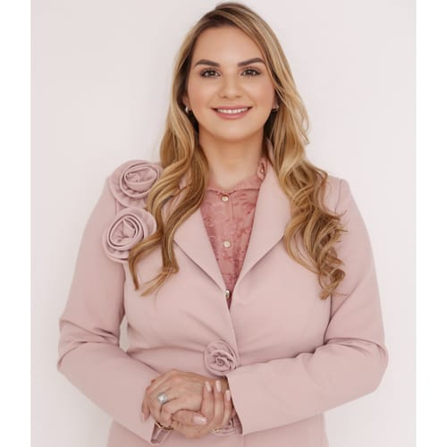 Headshot of Beatrice Fernandez, LMHC