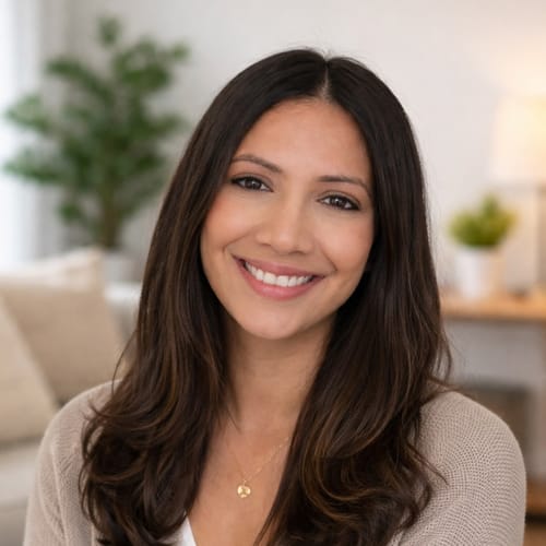 Headshot of Dhara Pandya, LPC