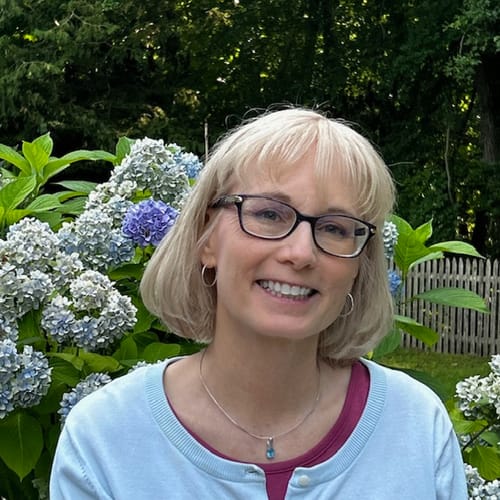 Headshot of Kimberly Stasny, LICSW