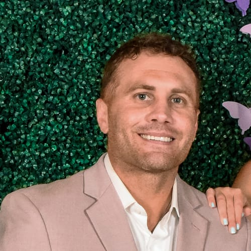 Headshot of Devin Mesanko, LPC