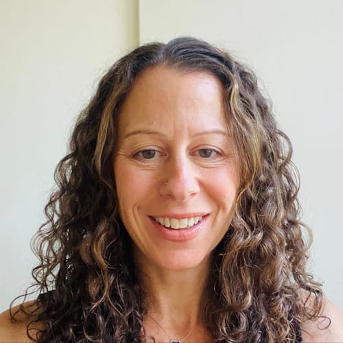 Headshot of Julie Schwartz, LCSW