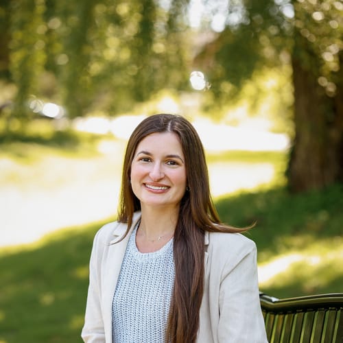 Headshot of Taylor Liggins, LCPC