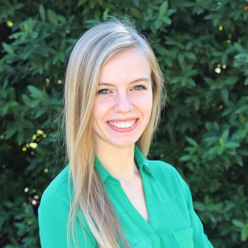Headshot of Courtney Greif, LPC