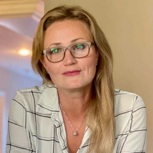 Headshot of Ekaterina Sheddan, LPC