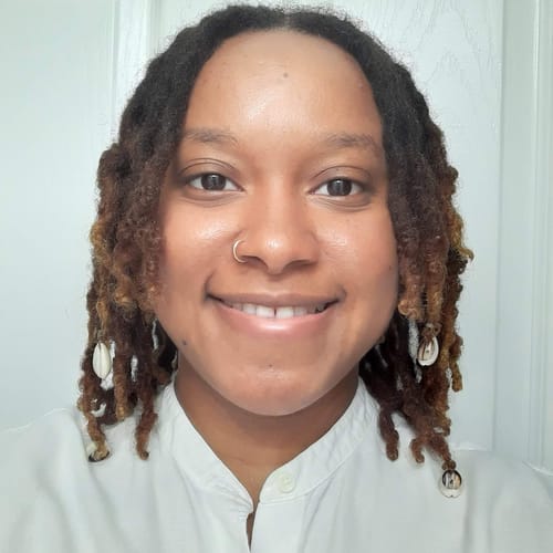 Headshot of Makkah Hayes, LPC