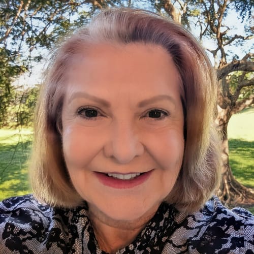 Headshot of Sonia Pozzi, LMHC