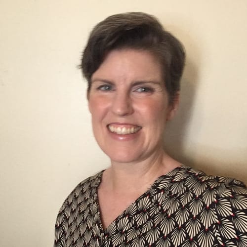 Headshot of Maureen Healy, LCSW