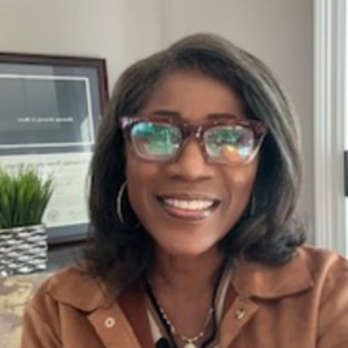 Headshot of Regina Hood, LPC