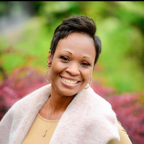 Headshot of Lisa Williams, LPC