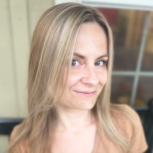 Headshot of Joanna Ferreira, LPC