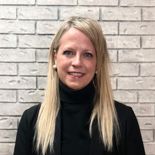 Headshot of Kim Zueter, LIMHP