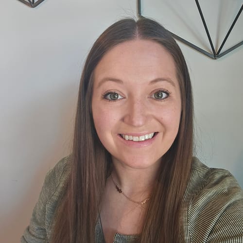Headshot of Tori Cannella, LPC