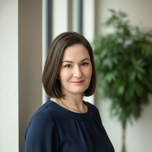 Headshot of Carla De Beaumont, LMFT