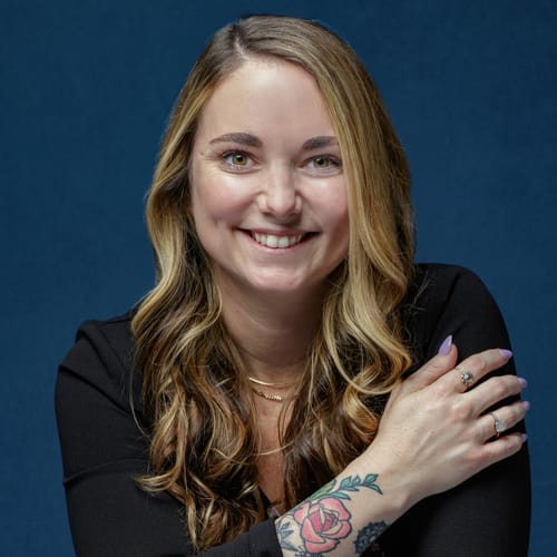 Headshot of Ashley Bayliss, LCSW