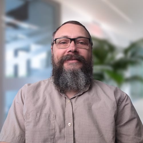 Headshot of Mordechai Polityko, LMFT