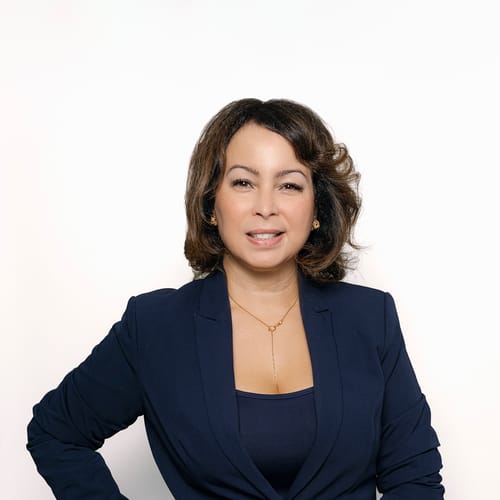 Headshot of Linda Agosto, LMHC