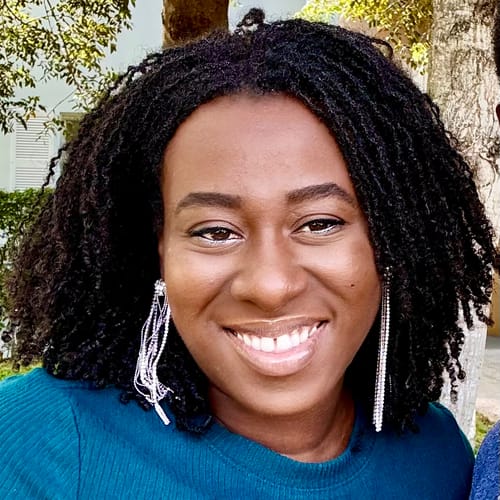 Headshot of Jakiya Dieujuste, LCSW