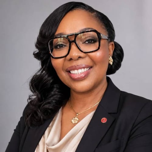 Headshot of Elizabeth Emebo, APRN_CNP