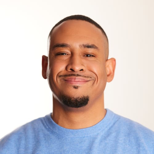 Headshot of Justin Owens, LPC