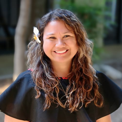 Headshot of Jennifer Peau, LMFT