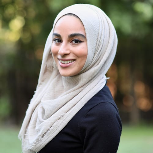 Headshot of Sara Bawany, LICSW