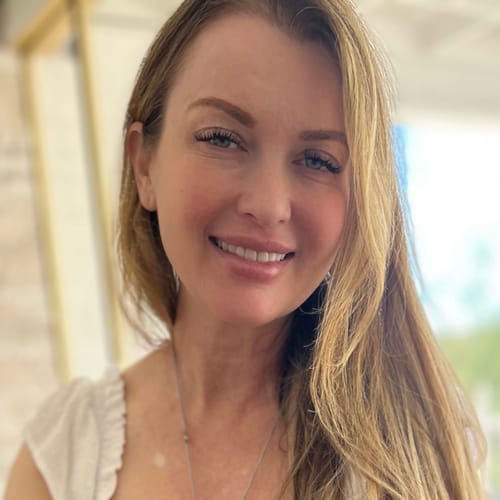 Headshot of Erika Schreiber Samji, LMFT