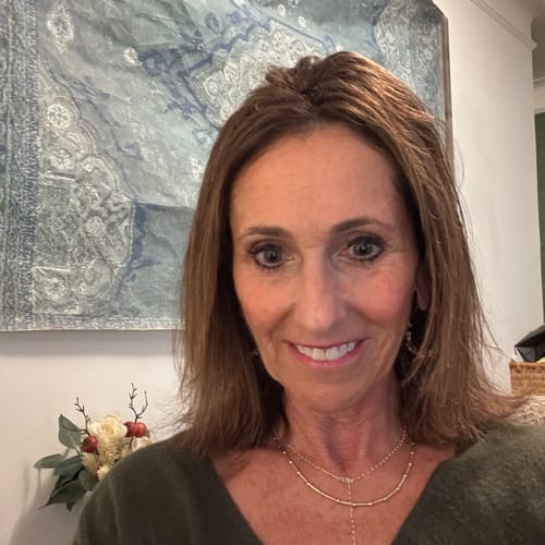 Headshot of Rhonda Sloan, LMFT