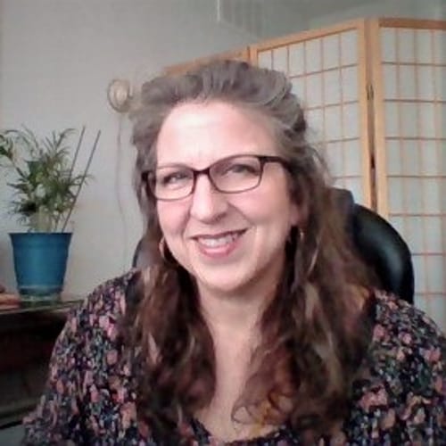 Headshot of Dawn Sweeney Kniep, LMFT