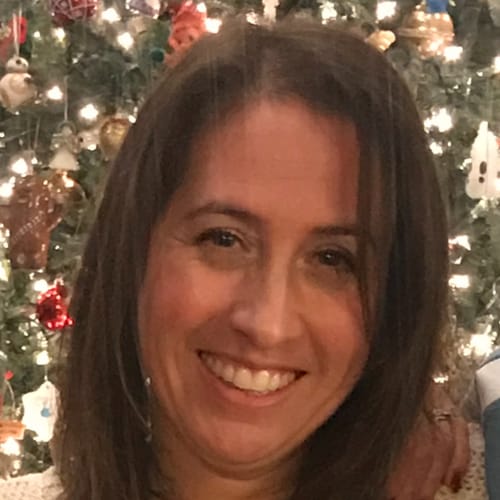 Headshot of Elizabeth Baker, LCSW