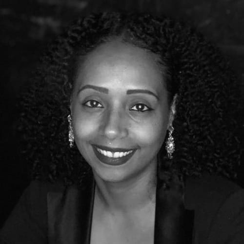 Headshot of Yira Rivas, LCSW