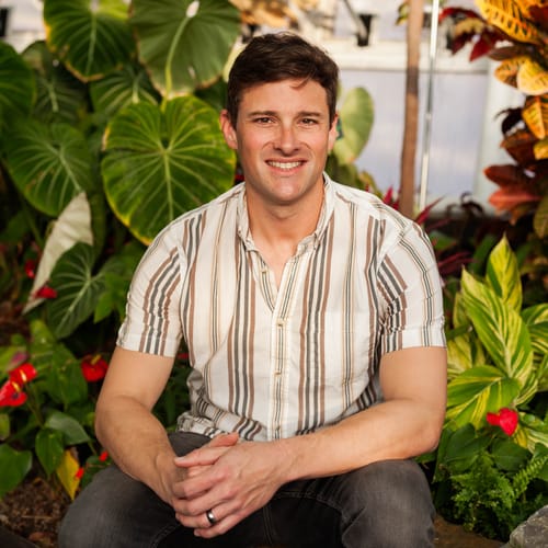 Headshot of Justin Gibbons, LPC