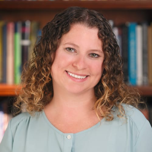 Headshot of Nina Libson, LCSW