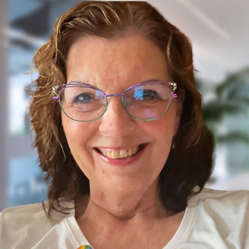 Headshot of Dolores Cancino, LCSW