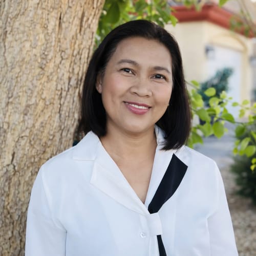 Headshot of Maria Victoria De Guzman, APRN_CNP