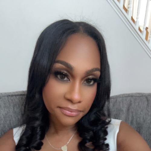 Headshot of Quaneshe Liggins, LCSW