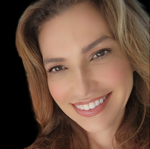Headshot of Giovanna Nicola-Menke, LMFT