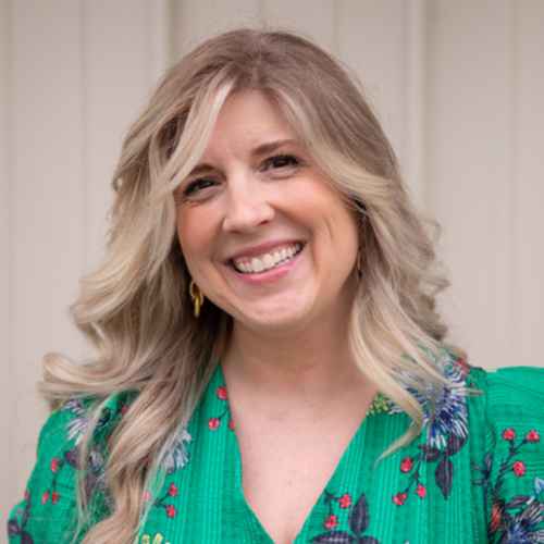 Headshot of Erin VanLuven, LICSW