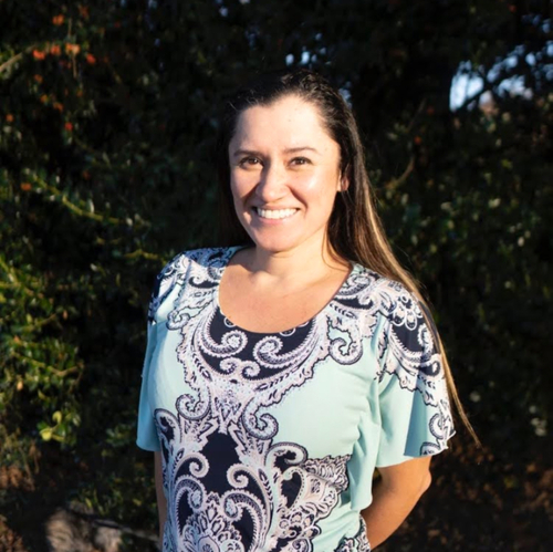 Headshot of Luz Velez, LCSW