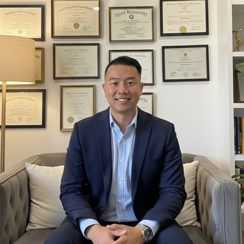Headshot of Arthur Chen, LICENSED_PSYCHOLOGIST