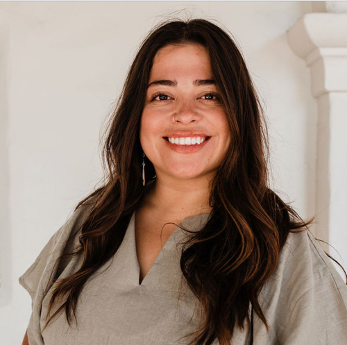 Headshot of Cristina Arenales, LMFT
