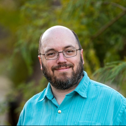 Headshot of Shawn Roth, LMFT