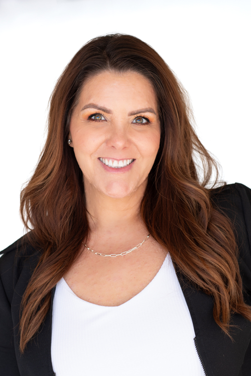 Headshot of Carrie Cox, LMFT
